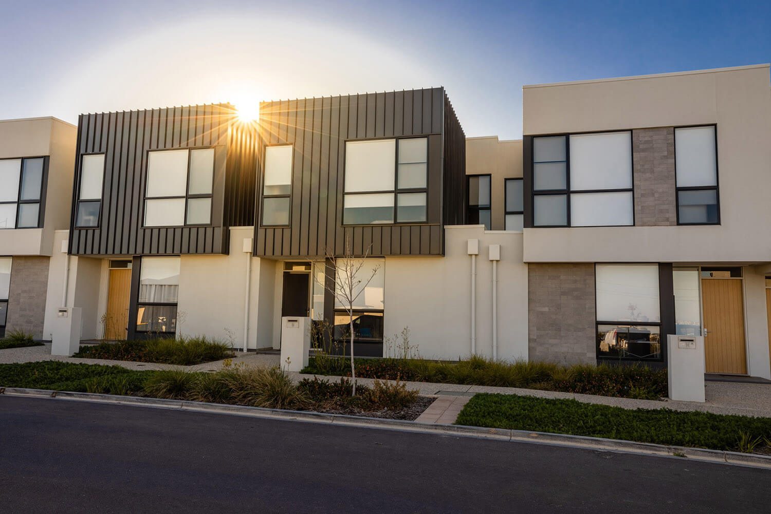 HAMILTON HILL 130 A3483 1500x