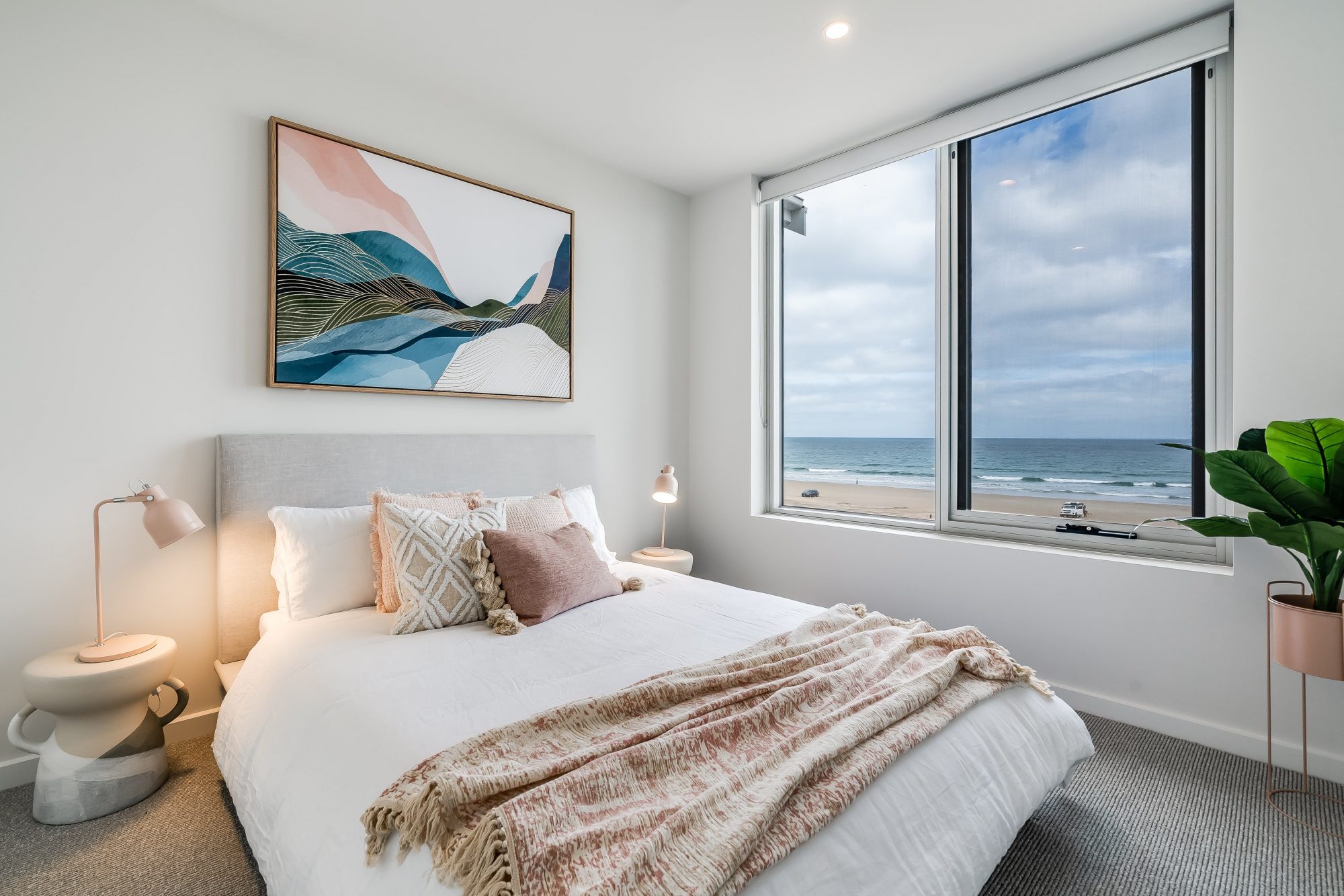 17 328 Esplanade Moana 5 min