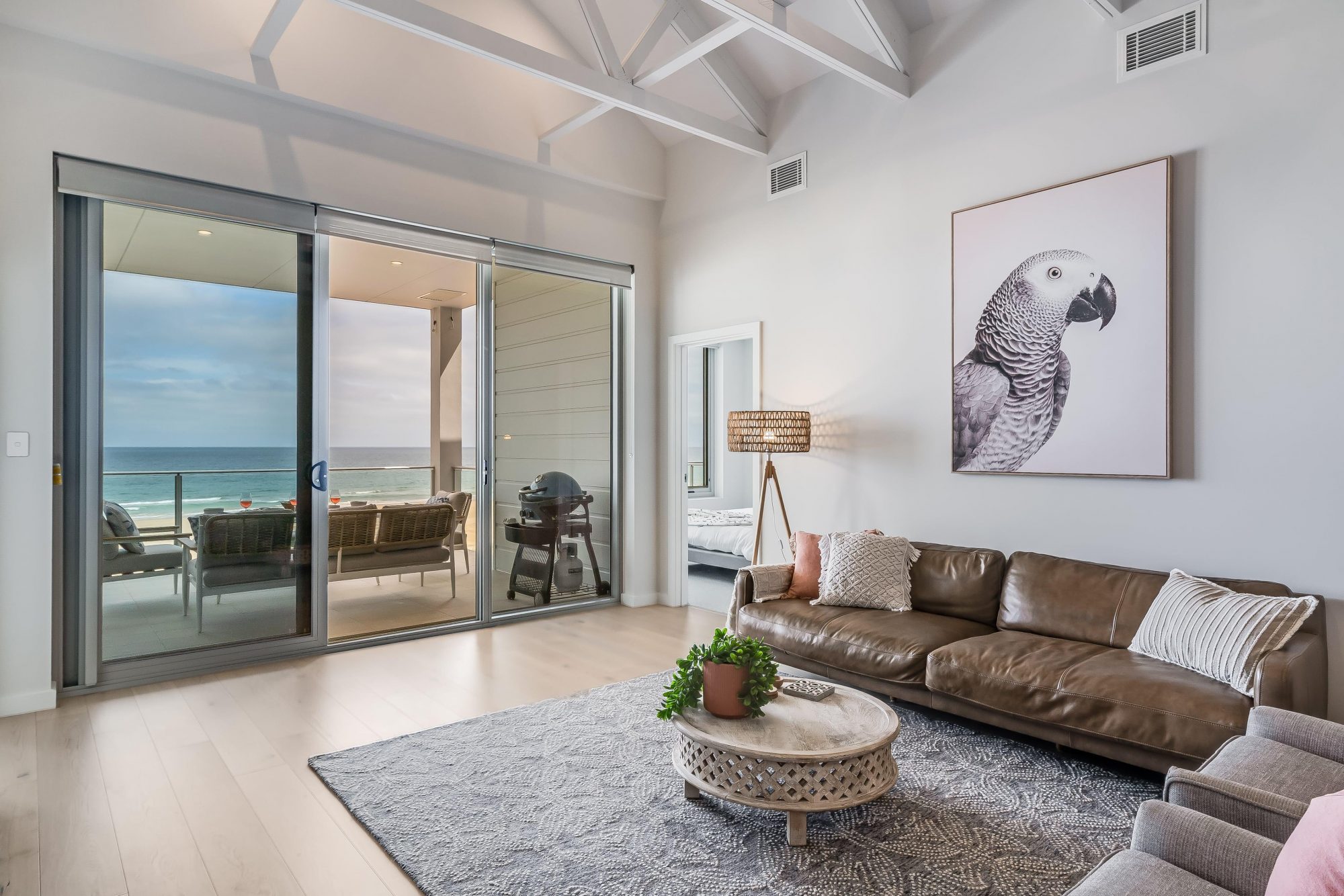 17 328 Esplanade Moana 7 min