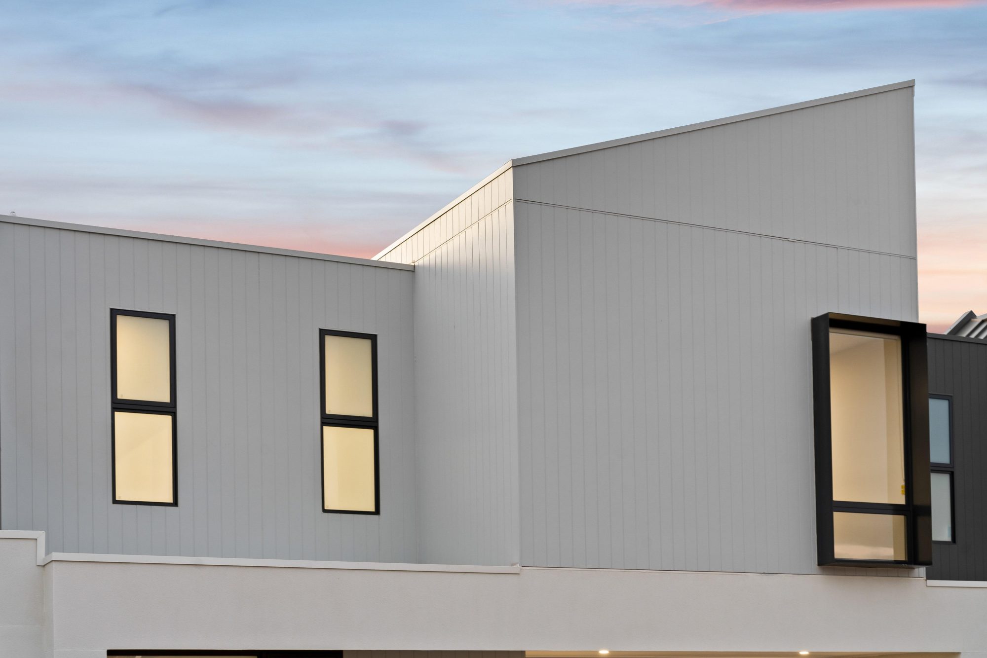 3 Macintosh Crescent Woodforde 35 min