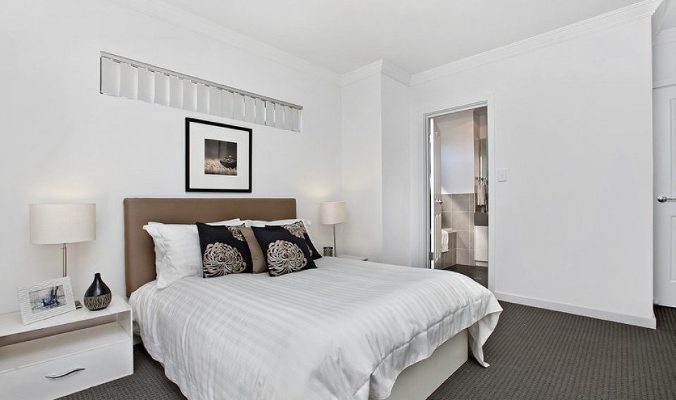 CHESTNUT CRESCENT INTERNAL 3 SUB1000x